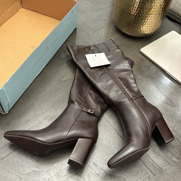 LIFESTRIDE Stratford Knee High Boots (WIDE) (WIDE CALF) - Picture 6 of 6